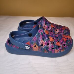 Joybees Floral Varsity Active Foam Clogs sz 8